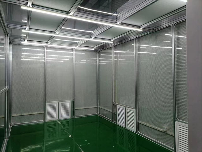 选择百级无尘日皮免费软件还是千级无尘日皮免费软件，应根据具体的生产需求、产品要求和预算来决定。